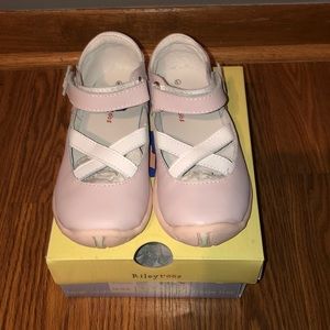BRAND NEW GIRLS SHOES SIZE 10-10.5. NIB! NEW WITH TAGS ON IT! NEVER WORN